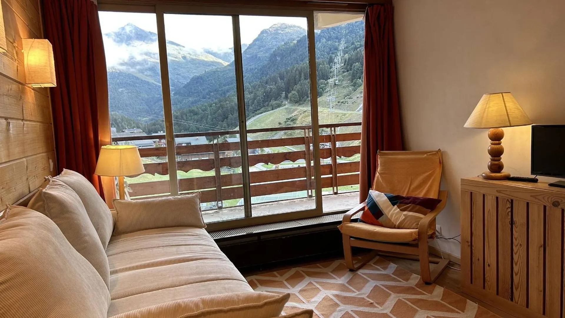 Appartement 1 Chambre Avec Balcon Sud, Meribel Centre, A Proximite Des Pistes Et Commerces - Fr-1-355-43