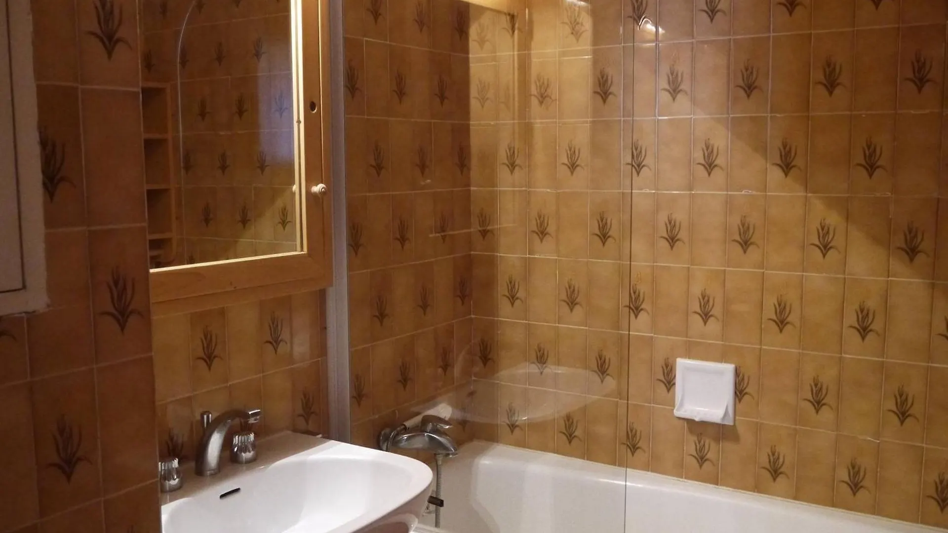 Appartement 1 Chambre Avec Balcon Sud, Meribel Centre, A Proximite Des Pistes Et Commerces - Fr-1-355-43